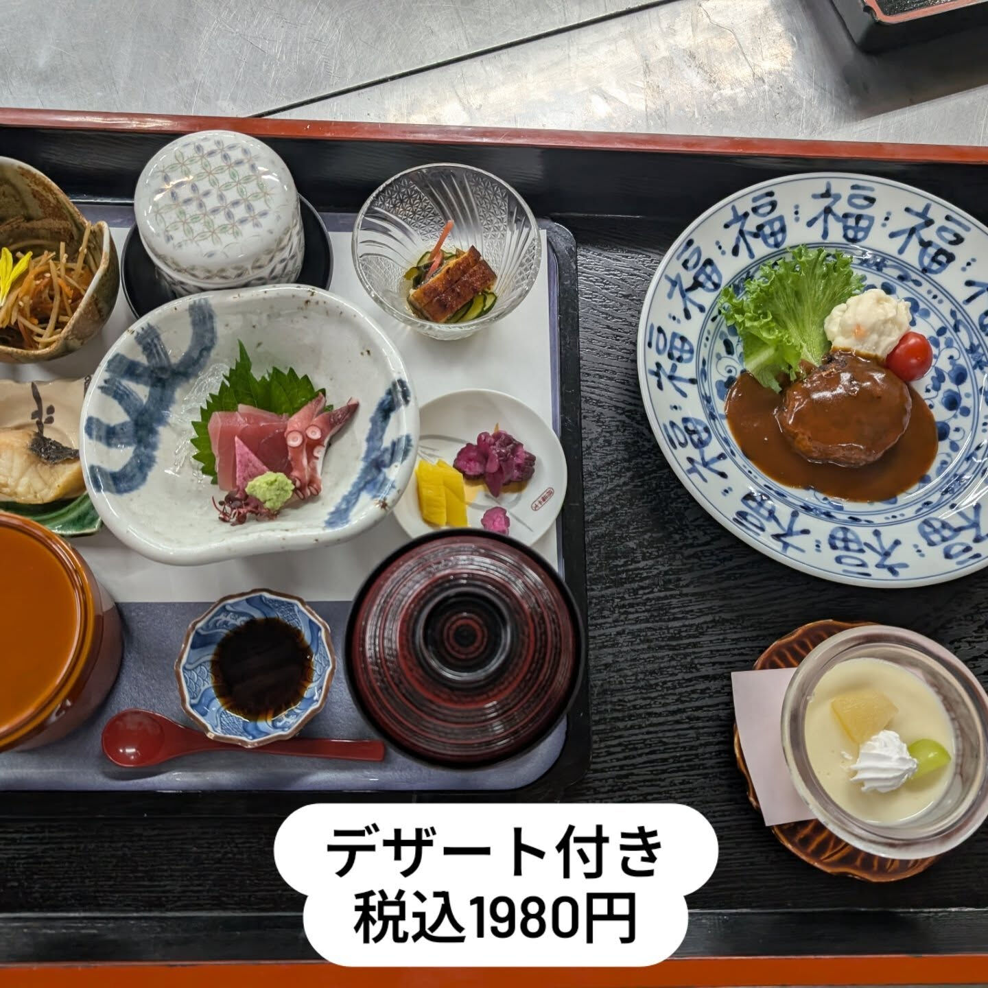デミグラスソースは、今では日本の洋食の代表的なソースとして多